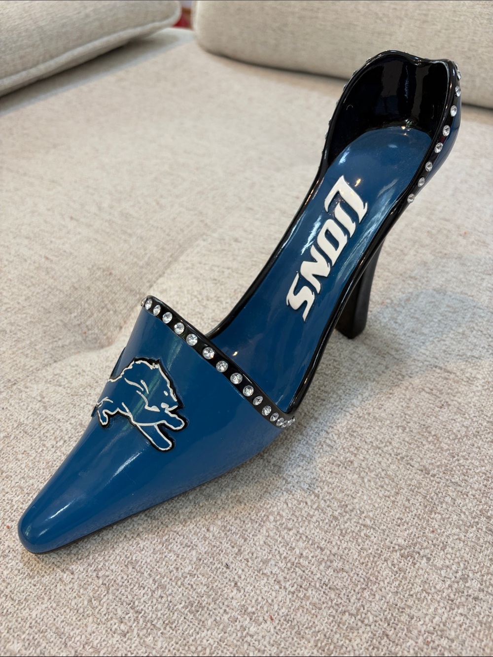 Detroit Lions Stiletto Decorative Wine Bottle Holder